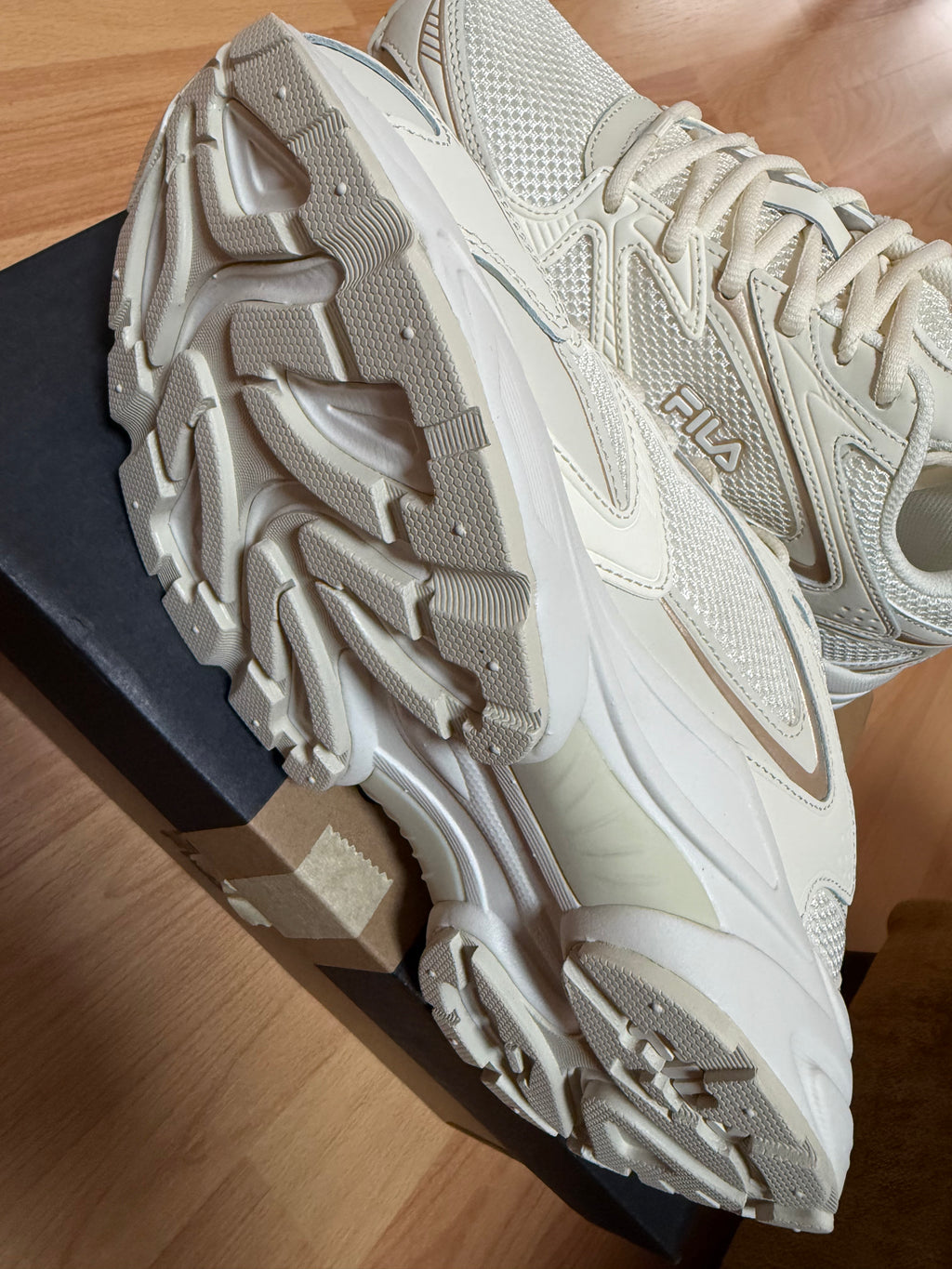 Fila Heroic II, Sin Estrenar