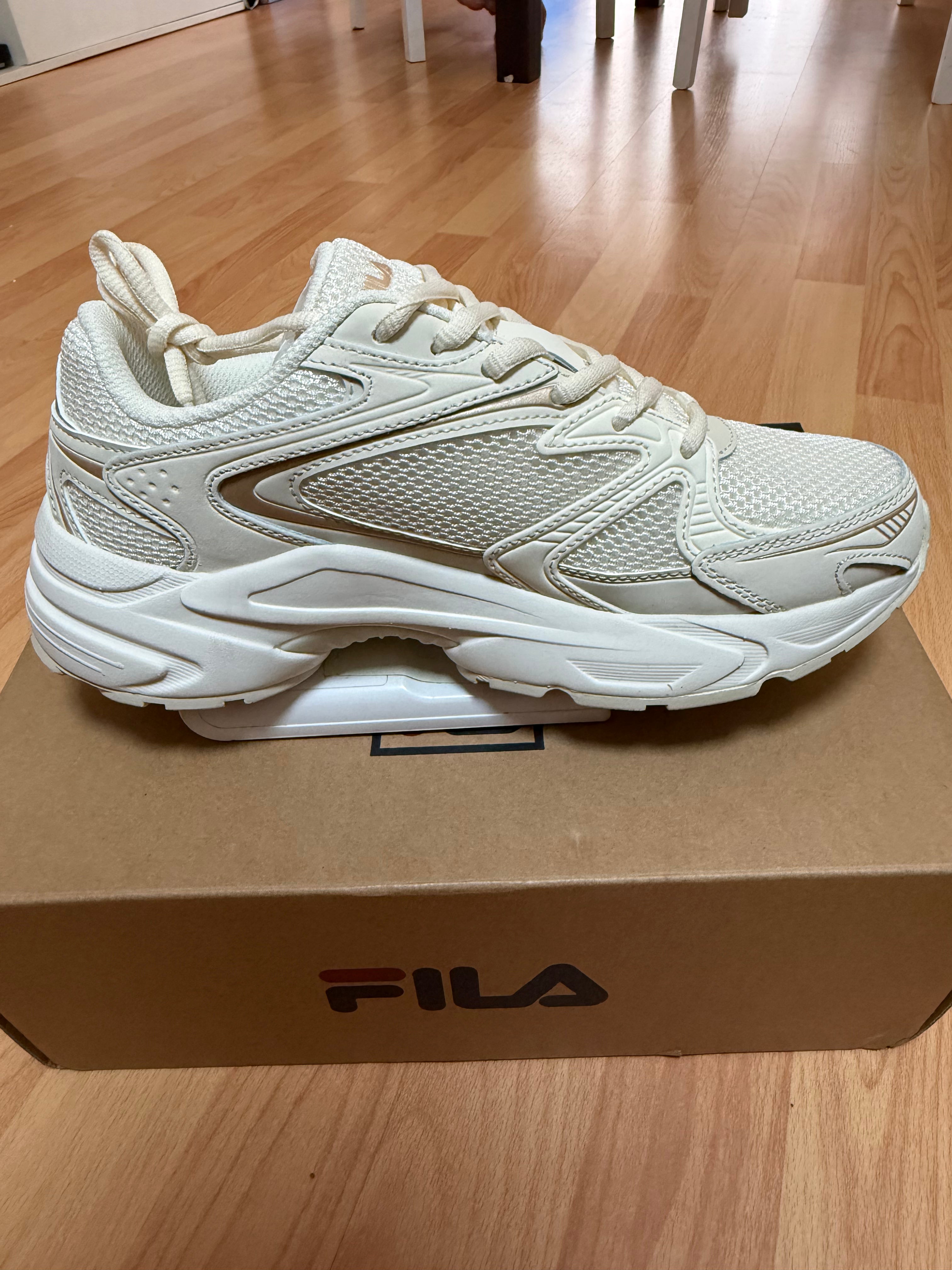 Fila Heroic II, Sin Estrenar